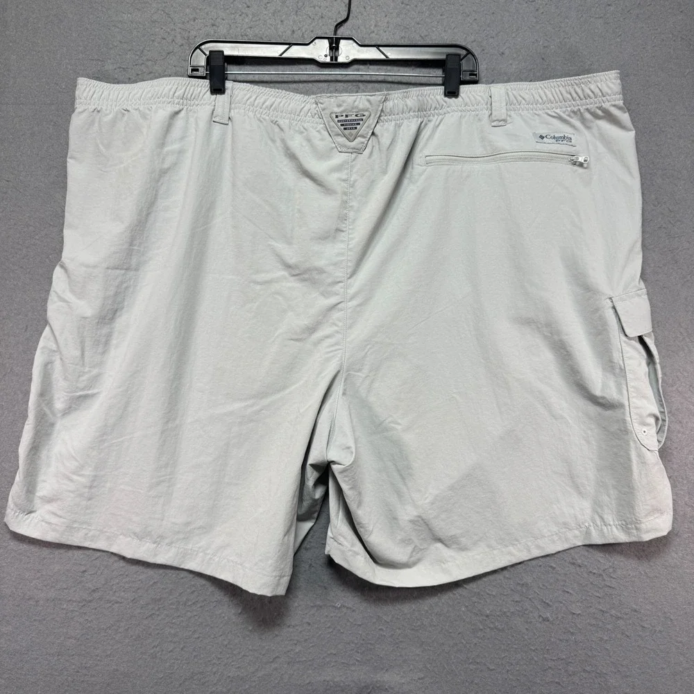 Columbia Men's PFG Omni Shade UPF 50‎ Gray 52X8 Cargo Fishing Shorts PFG